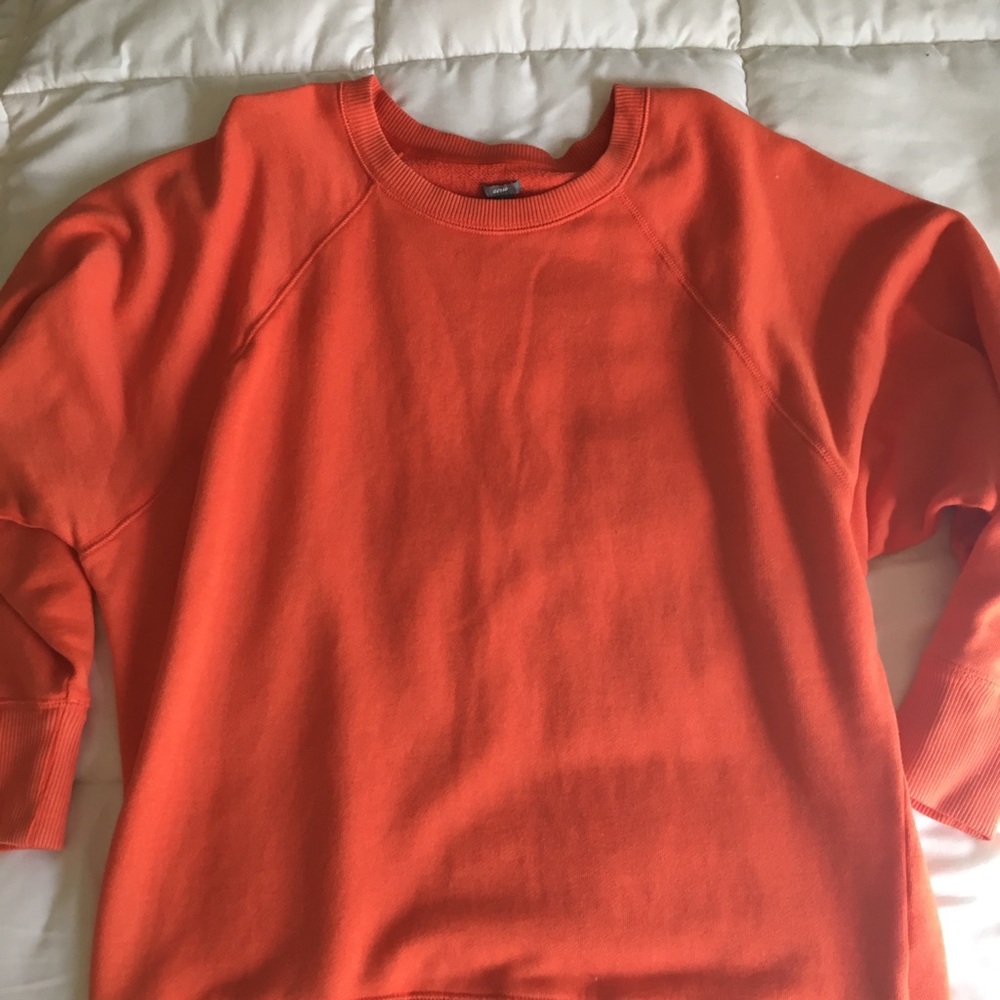 New Without Tags!!! Arie Sweatshirt!!